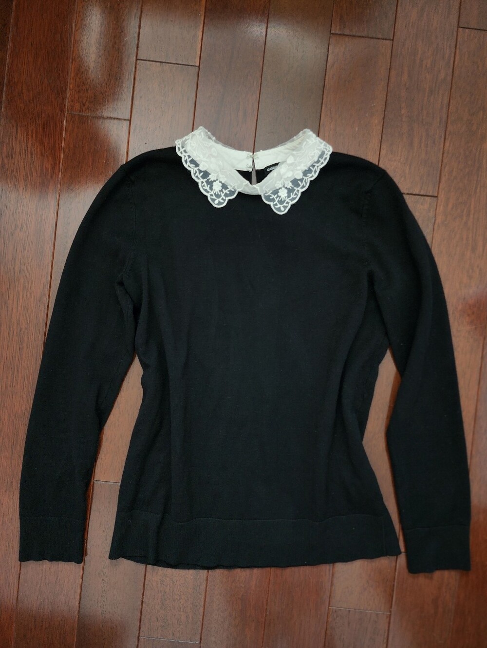 Cable & Gauge Black and White Sheer Mesh Lace Peter Pan Blouse Sweater Top M